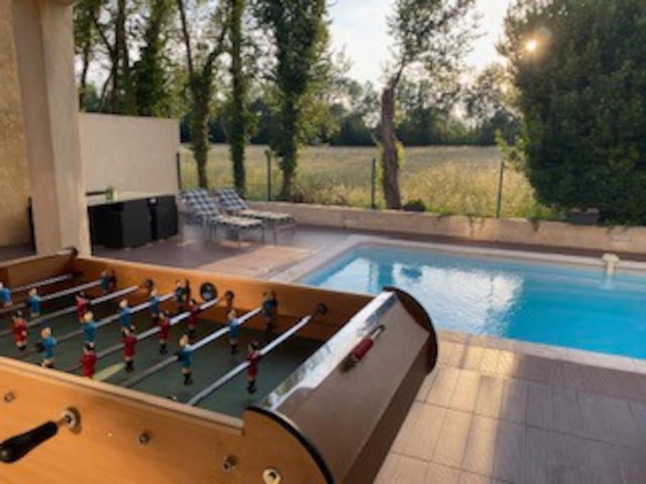 Entiere. Alpilles Aix Marseille Avignon. Villa Istres